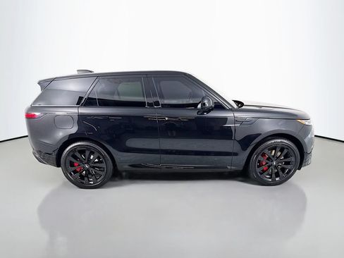 Used 2025 Land Rover Range Rover Sport Dynamic SE AWD/4WD image 8
