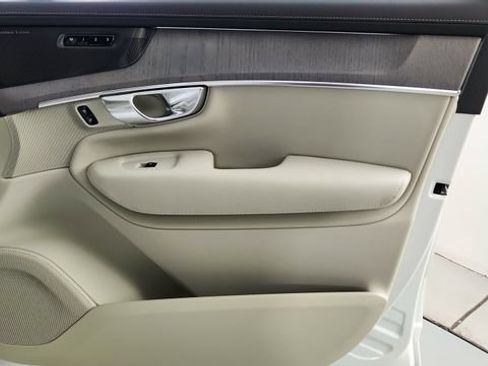 New 2026 Volvo XC90 T8 Ultra w/ Protection Package Premier AWD/4WD image 43