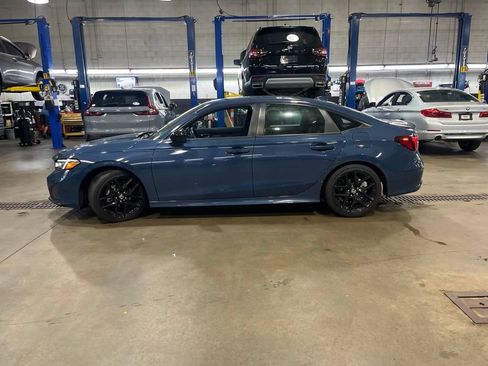 Certified 2025 Honda Civic Sport image 8