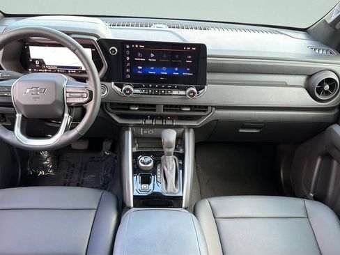 Used 2025 Chevrolet Colorado Trail Boss AWD/4WD image 16