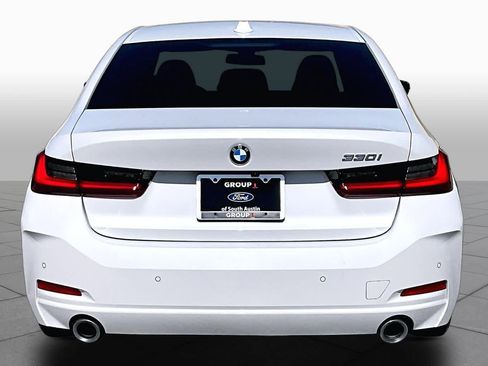 Used 2024 BMW 330i Sedan w/ Convenience Package RWD image 5