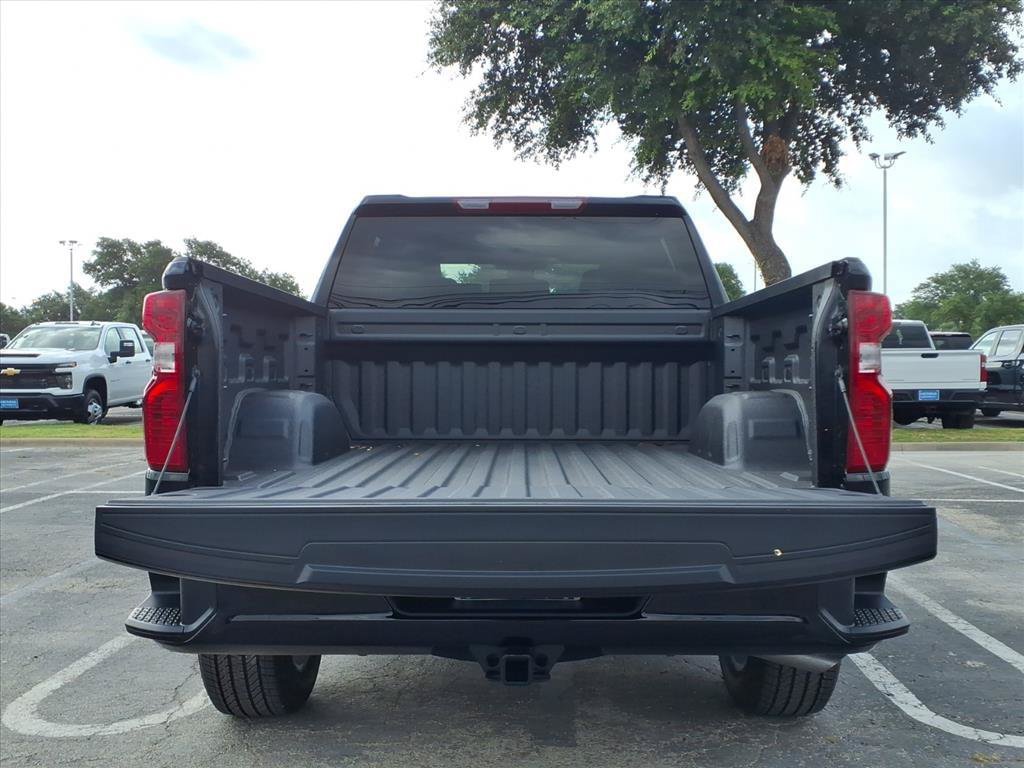 New 2026 Chevrolet Silverado 1500 Custom RWD image 12