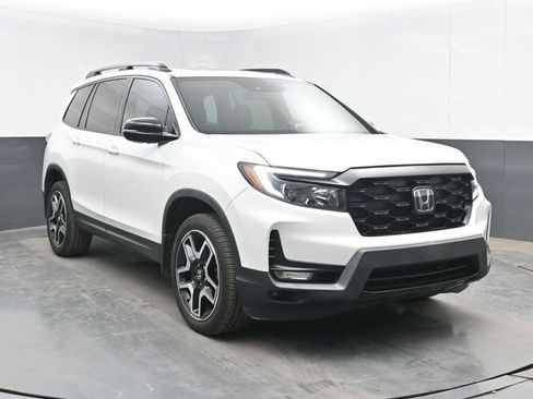 Used 2022 Honda Passport Elite image 2