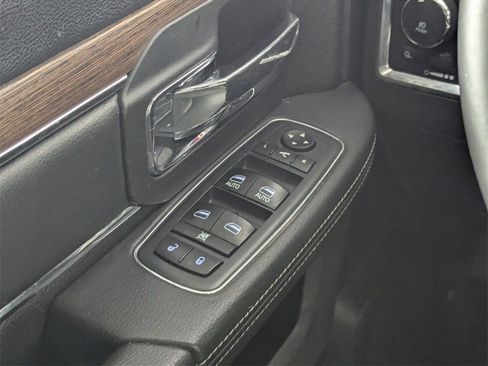 Used 2017 RAM 1500 Laramie w/ Convenience Group image 15