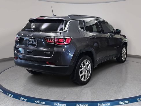 Used 2023 Jeep Compass Latitude AWD/4WD image 6