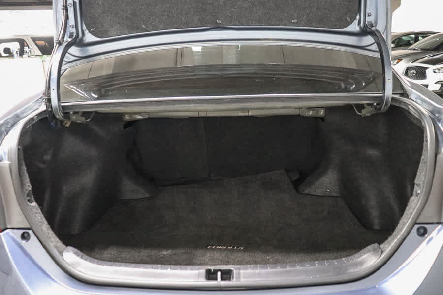 Certified 2019 Toyota Corolla LE FWD image 30