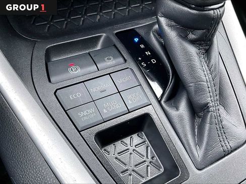 Certified 2023 Toyota RAV4 LE image 34