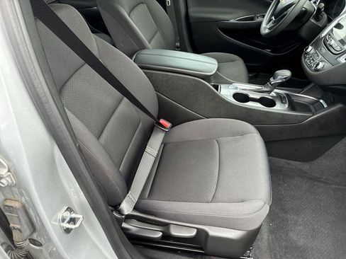 Used 2021 Chevrolet Malibu LT FWD image 20