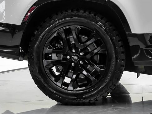 Used 2024 Land Rover Defender 130 Outbound AWD/4WD image 51