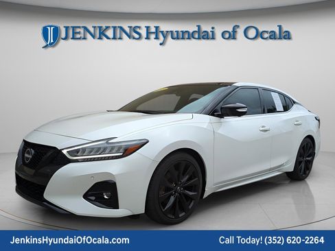 Used 2023 Nissan Maxima SR w/ Sport Mat Group image 7