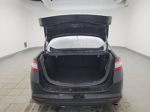 Used 2015 Ford Fusion SE image 29