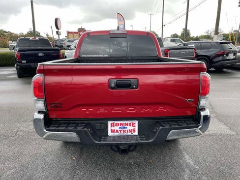 Used 2023 Toyota Tacoma TRD Off-Road image 5