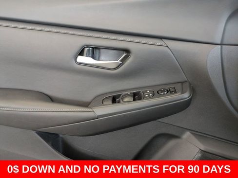 Used 2025 Nissan Sentra SV FWD image 11