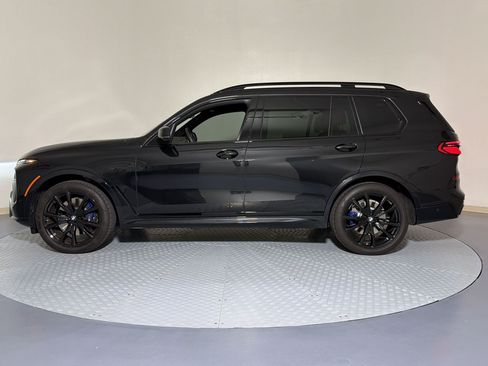 Used 2026 BMW X7 xDrive40i w/ Executive Package AWD/4WD image 2