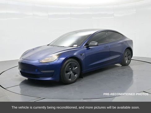 Used 2022 Tesla Model 3 image 2