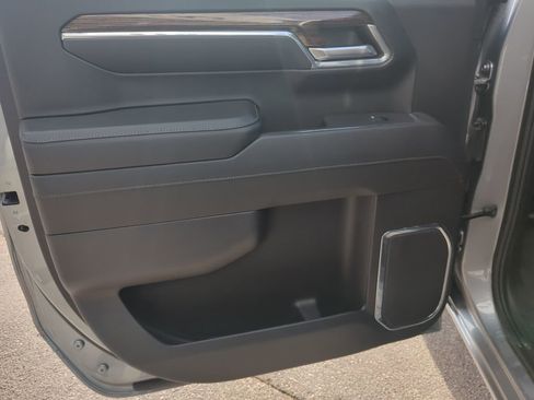 Used 2024 GMC Sierra 1500 Elevation image 15