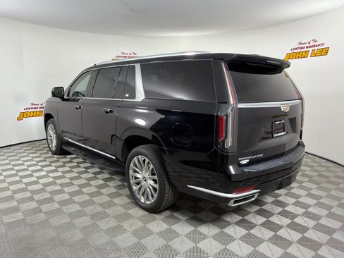 Used 2021 Cadillac Escalade ESV Premium Luxury RWD image 3