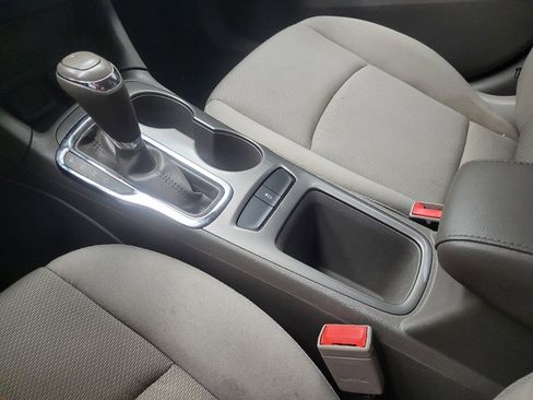 Used 2016 Chevrolet Cruze LT w/ Convenience Package image 26