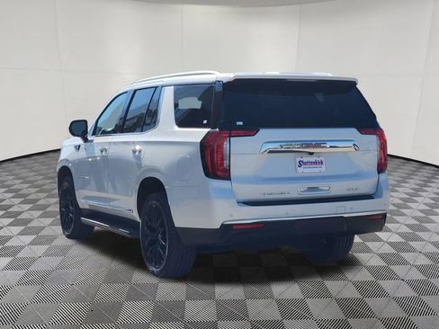 Used 2023 GMC Yukon SLT image 3
