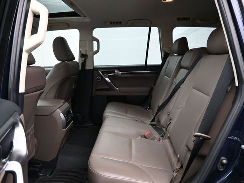 Used 2022 Lexus GX 460 Luxury image 30