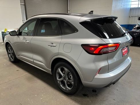 Used 2024 Ford Escape ST-Line FWD image 5