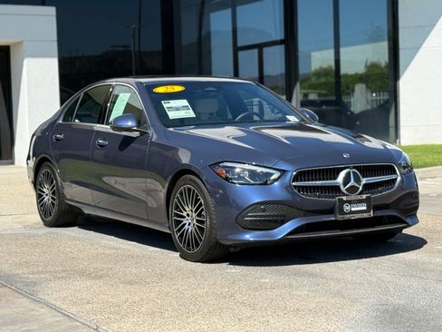 Used 2025 Mercedes-Benz C 300 Sedan image 8