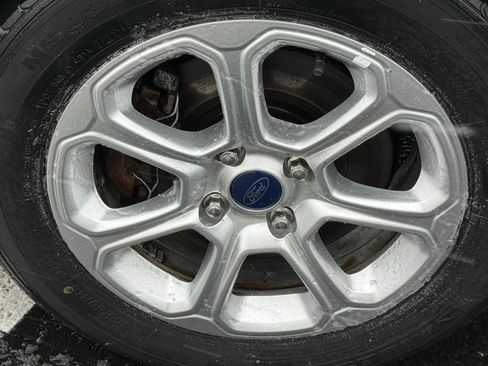 Used 2019 Ford EcoSport SE image 10