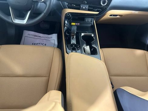 Used 2024 Lexus NX 350 AWD image 21