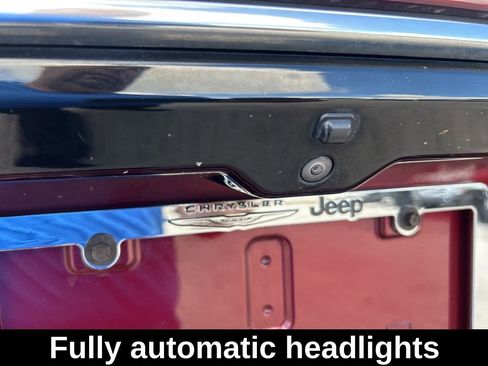 Used 2023 Jeep Wagoneer Series III w/ Preferred Equipment Group image 22