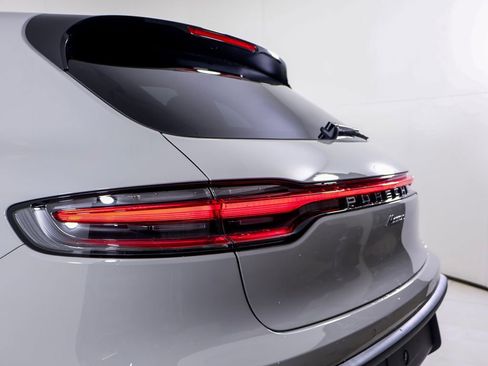 New 2026 Porsche Macan image 11