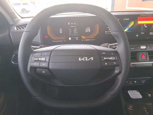 New 2026 Kia K4 EX FWD image 11