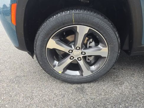 New 2026 Jeep Grand Cherokee Limited image 8