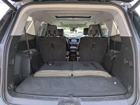 Used 2019 GMC Acadia SLT w/ LPO, Floor Liner Package AWD/4WD image 24