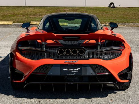 Used 2021 McLaren 765LT image 25