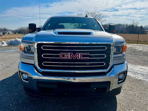 Used 2017 GMC Sierra 2500 SLE w/ SLE Preferred Package image 15