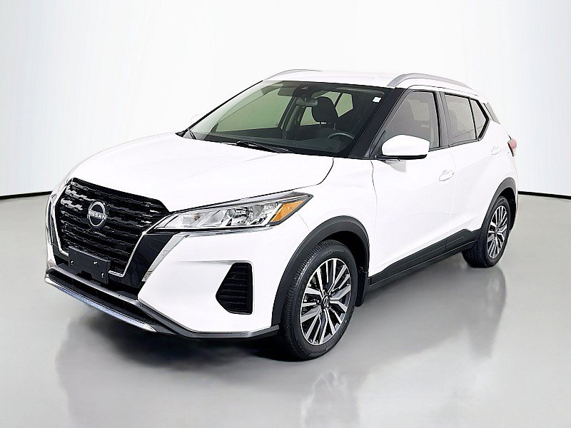 Used 2024 Nissan Kicks SV FWD image 3