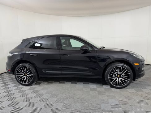 Used 2026 Porsche Macan AWD/4WD image 9