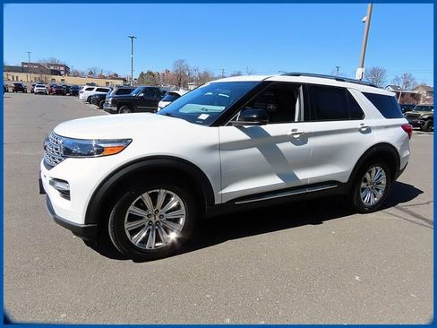 Used 2021 Ford Explorer Limited w/ Hybrid Equipment Group 310A image 3