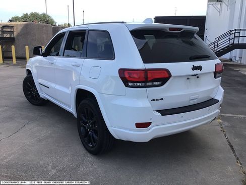 Used 2022 Jeep Grand Cherokee Laredo X AWD/4WD image 6