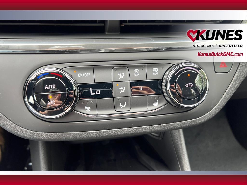 New 2026 Buick Envista Sport Touring w/ Convenience I Package FWD image 28