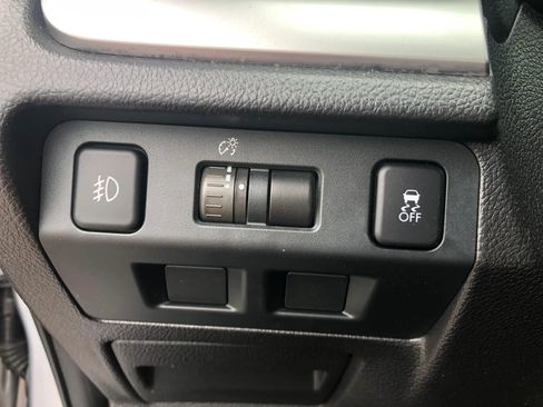 Used 2014 Subaru Impreza 2.0i Premium AWD/4WD image 12