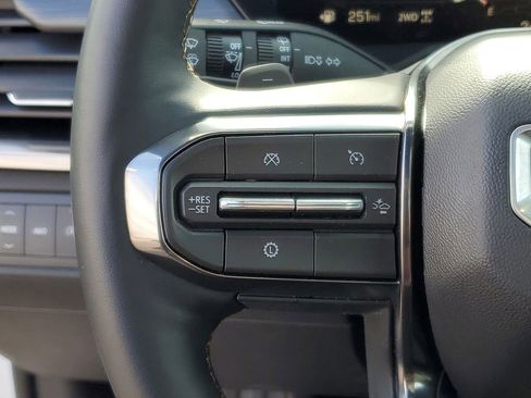 Certified 2024 GMC Acadia AT4 w/ Luxury Package AWD/4WD image 15