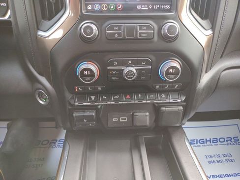 Used 2022 Chevrolet Silverado 3500 High Country image 18