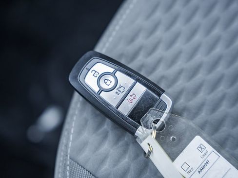 Used 2021 Ford Escape SE image 43