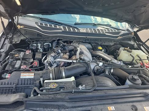 Used 2021 Ford F350 Lariat w/ Lariat Ultimate Package AWD/4WD image 39