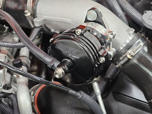 Used 2010 Nissan GT-R Premium image 27