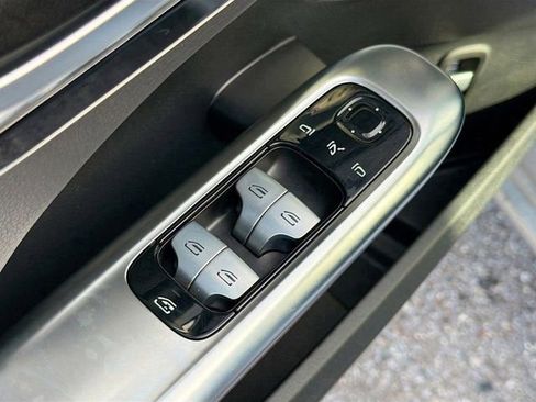 Used 2024 Mercedes-Benz C 300 Sedan image 22