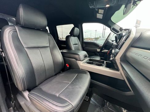 Used 2022 Ford F250 Lariat w/ Lariat Value Package image 26