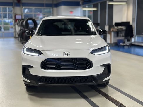 New 2026 Honda HR-V Sport image 2