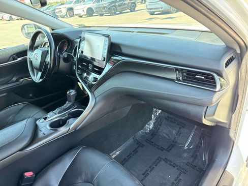 Used 2021 Toyota Camry XSE w/ Carpet Mat Package (TMS) FWD image 18